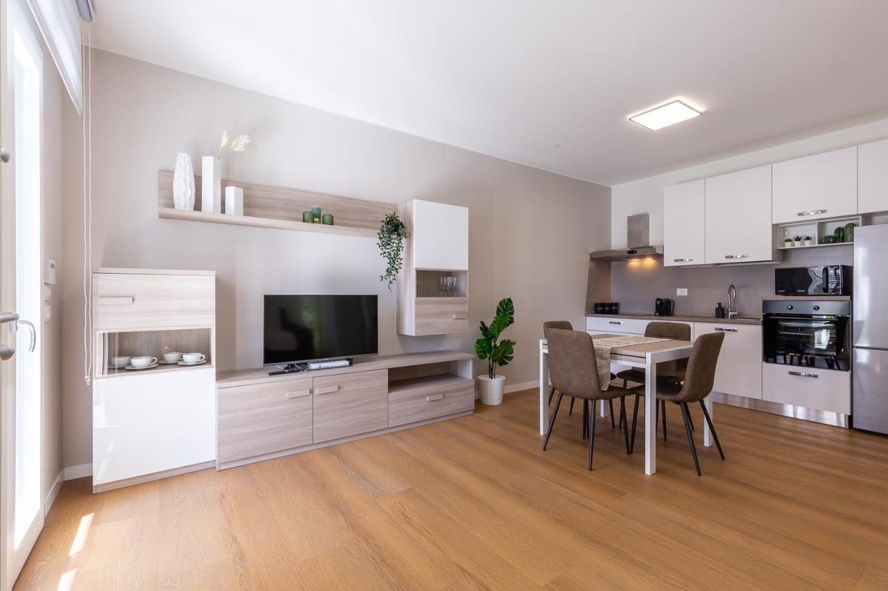Quartu SantʼElena Colombo Palace - Suite Eden Via Perda Bona 35A מראה חיצוני תמונה