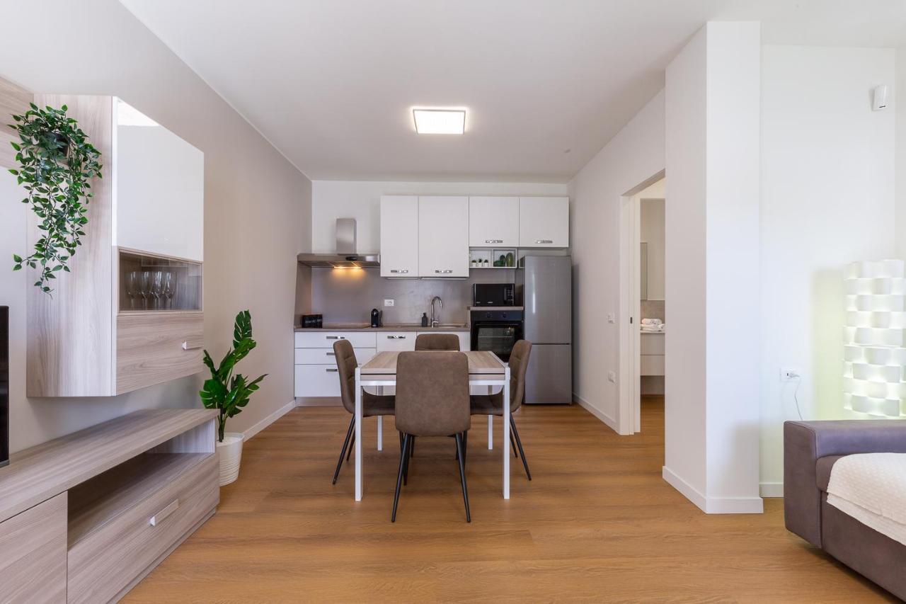 Quartu SantʼElena Colombo Palace - Suite Eden Via Perda Bona 35A מראה חיצוני תמונה
