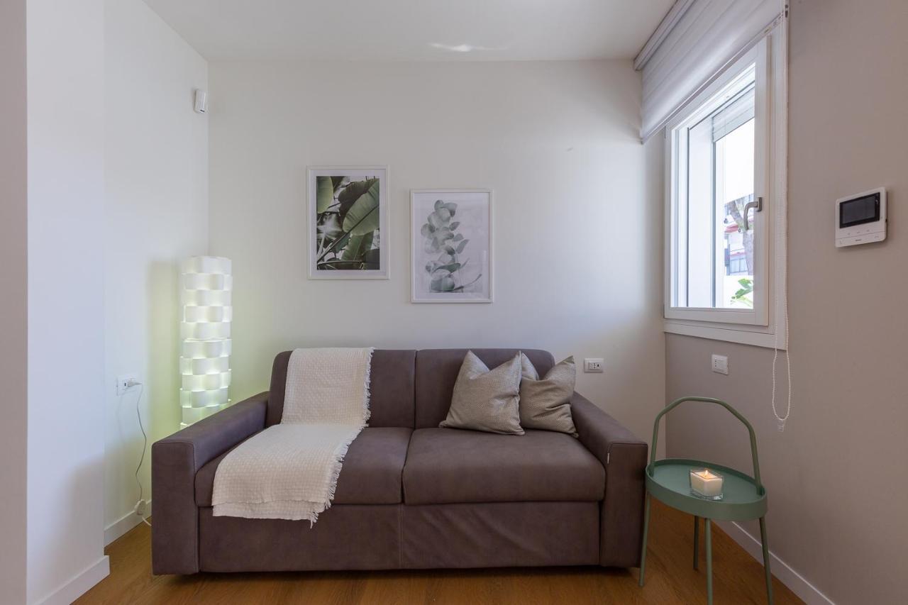 Quartu SantʼElena Colombo Palace - Suite Eden Via Perda Bona 35A מראה חיצוני תמונה