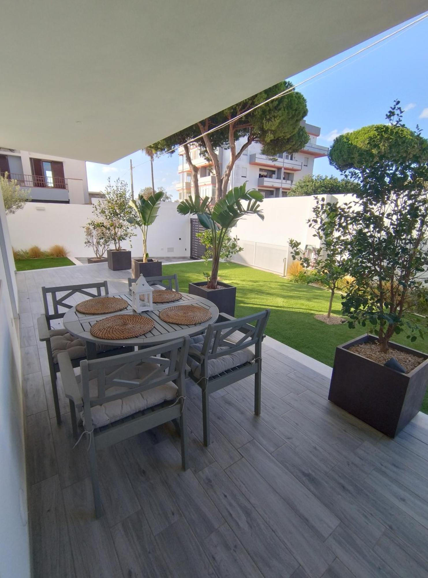 Quartu SantʼElena Colombo Palace - Suite Eden Via Perda Bona 35A מראה חיצוני תמונה